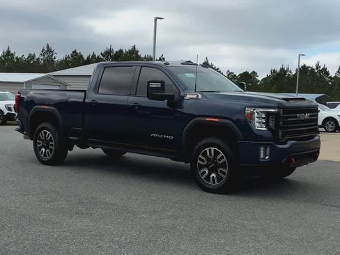 Used 2022 GMC Sierra 2500 AT4 w/ AT4 Premium Plus Package image 2