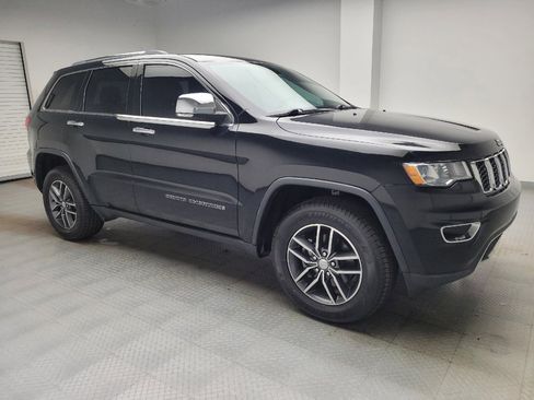 Used 2018 Jeep Grand Cherokee Limited AWD/4WD image 11