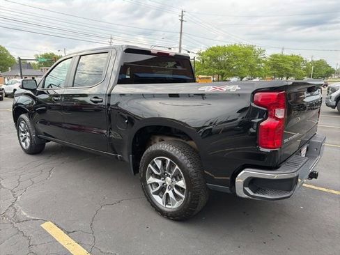Used 2025 Chevrolet Silverado 1500 LT AWD/4WD image 4