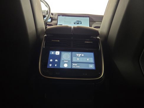 Used 2023 Rivian R1S Adventure image 30