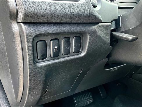 Used 2017 Mitsubishi Outlander Sport ES image 32