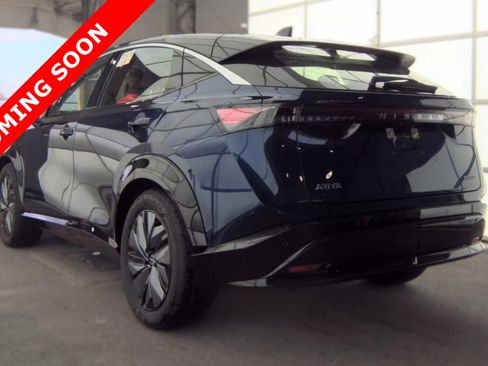 Used 2023 Nissan Ariya FWD image 5
