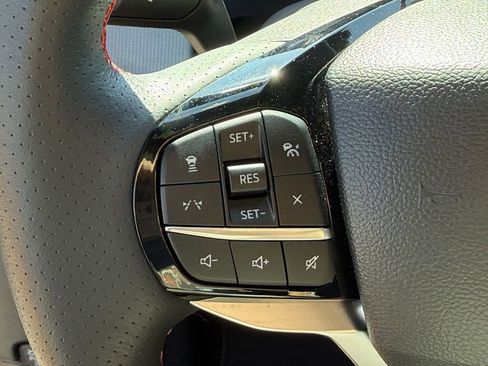 Used 2025 Ford Explorer ST-Line w/ Premium Package RWD image 16