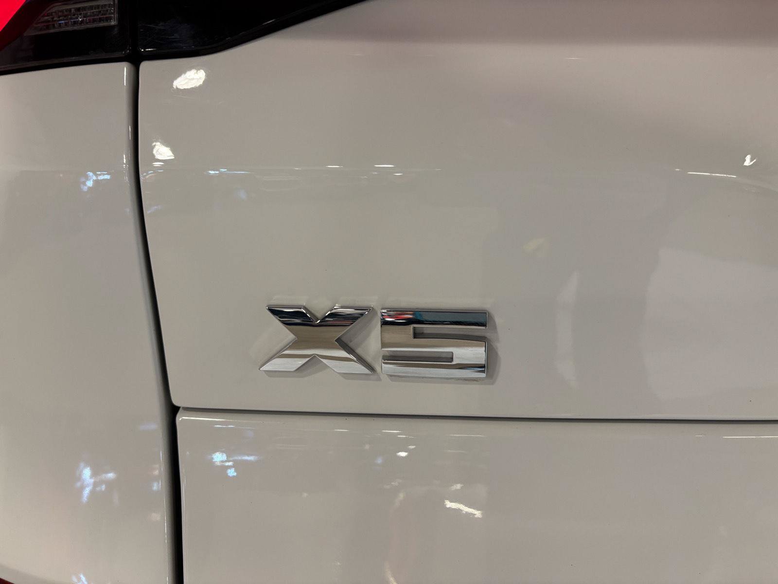 Used 2024 BMW X5 M60i AWD/4WD image 7
