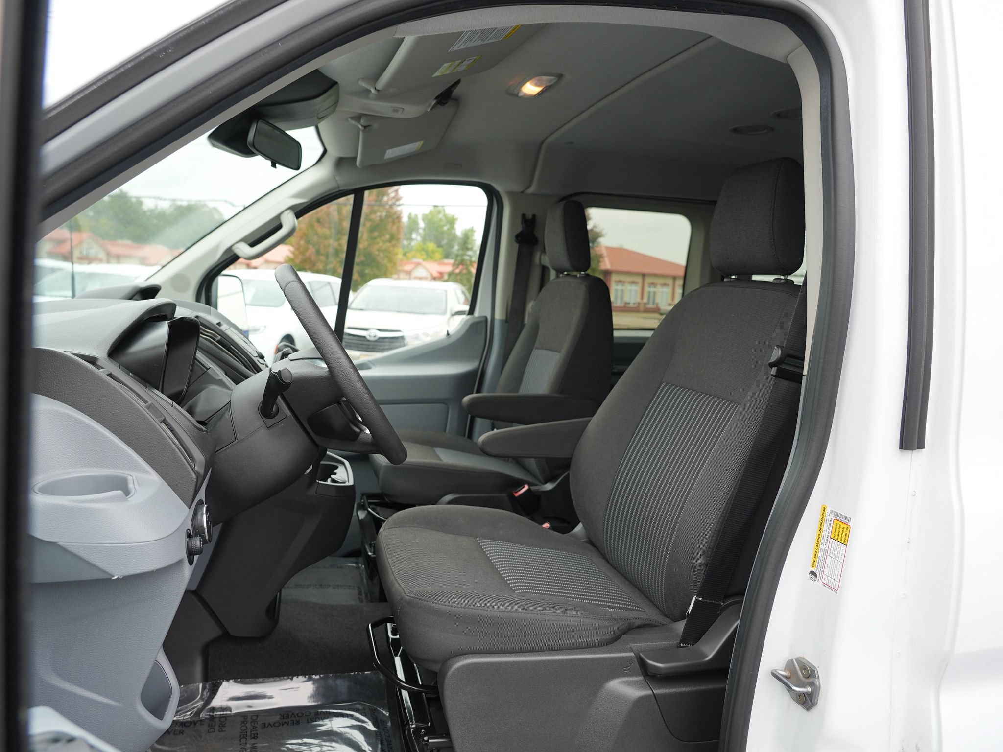 Used 2018 Ford Transit 350 XL RWD image 13