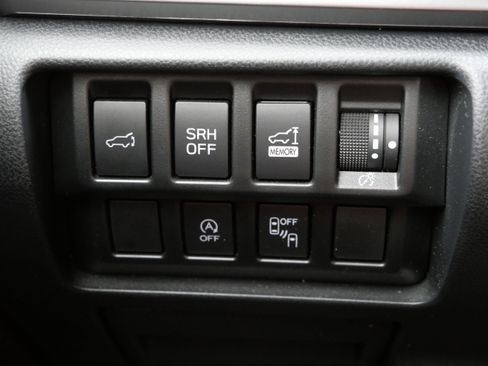 Used 2022 Subaru Forester Premium AWD/4WD image 26