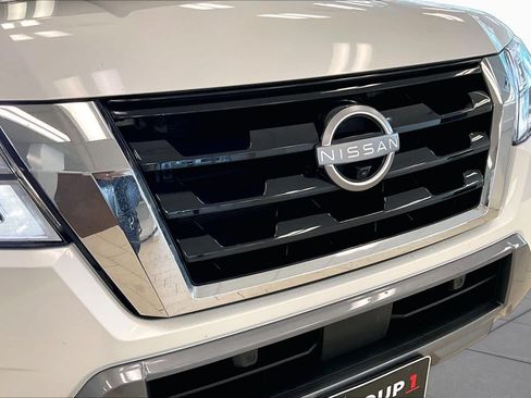 Used 2024 Nissan Armada Platinum w/ Captain's Chairs Package RWD image 28