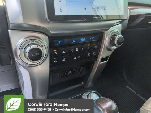 Used 2018 Toyota 4Runner Limited AWD/4WD image 17