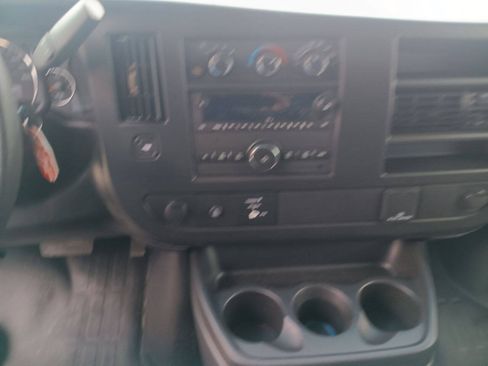Used 2024 GMC Savana 2500 w/ Driver Convenience Package RWD image 7