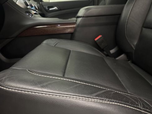 Used 2020 GMC Yukon XL SLT image 36