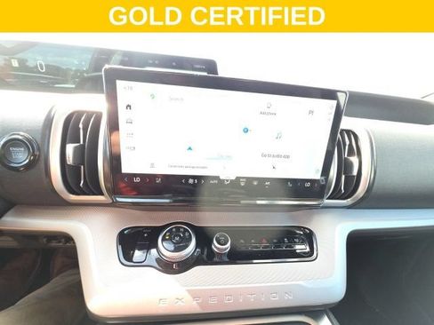 Used 2025 Ford Expedition Active RWD image 18