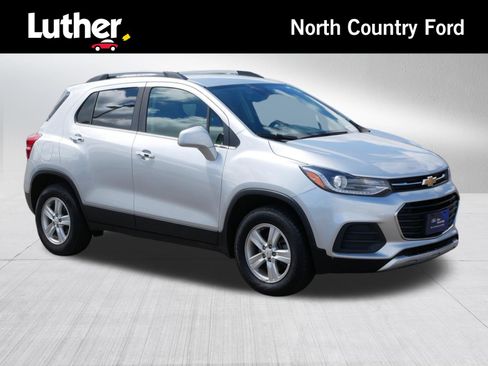 Used 2020 Chevrolet Trax LT w/ LT Convenience Package AWD/4WD image 1