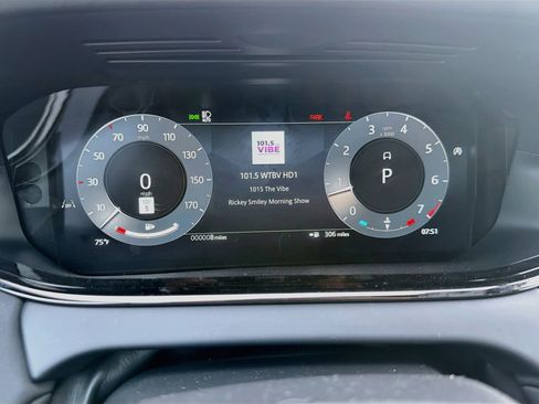 New 2026 Land Rover Range Rover Evoque Hoxton AWD/4WD image 39