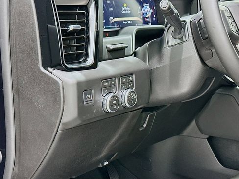 New 2026 GMC Sierra 2500 Denali w/ Denali Reserve Package image 9