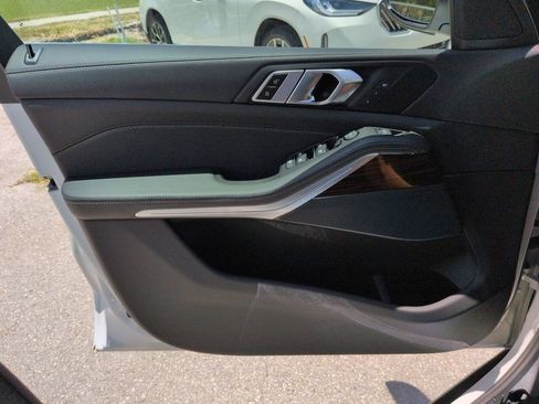 New 2026 BMW X5 sDrive40i w/ Parking Assistance Package RWD image 31