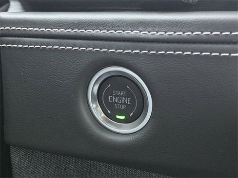 New 2026 Cadillac Escalade Platinum Sport w/ LPO, ONYX Package image 36