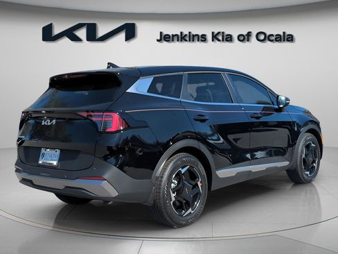 New 2026 Kia Sportage EX image 8