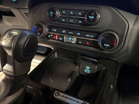 Used 2025 Ford Bronco Outer Banks image 17