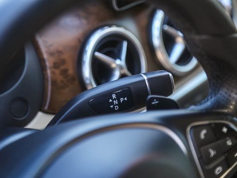 Used 2017 Mercedes-Benz GLA 250 image 18