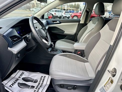 Used 2022 Volkswagen Taos SE image 12