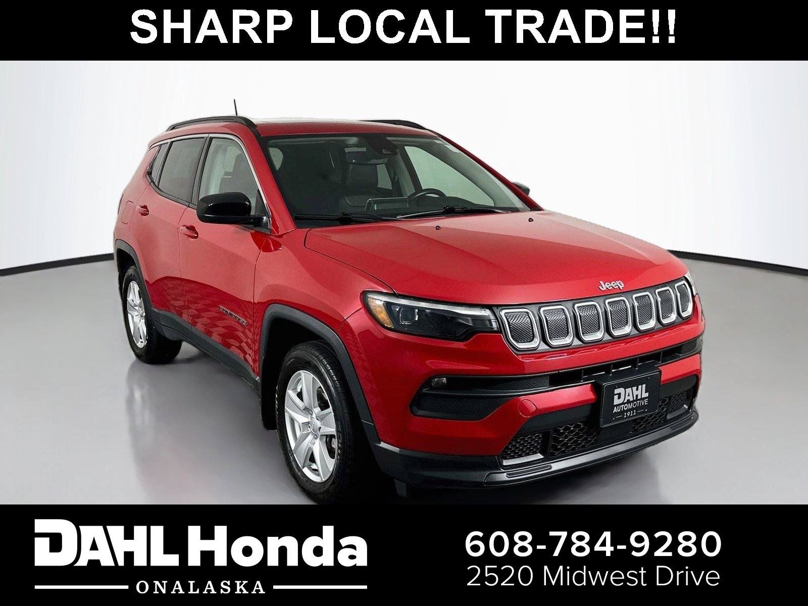 Used 2022 Jeep Compass Latitude w/ Sun and Sound Group AWD/4WD image 1