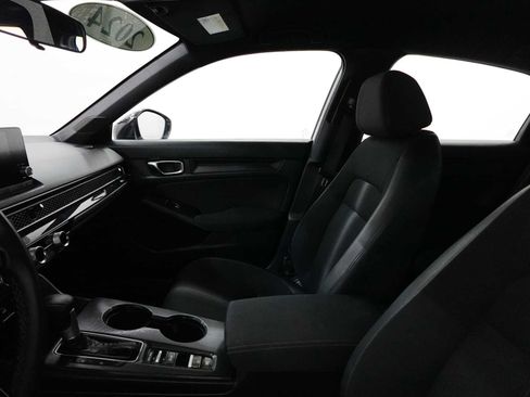 Used 2025 Honda Civic Sport image 13