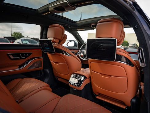 Used 2024 Mercedes-Benz S 580 4MATIC Sedan image 21