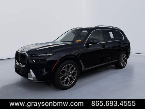 Used 2025 BMW X7 xDrive40i AWD/4WD image 7