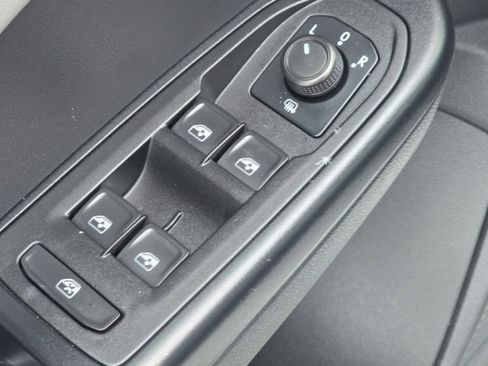 Used 2022 Volkswagen Taos SE w/ Panoramic Sunroof Package image 25