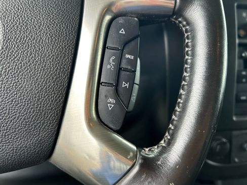 Used 2019 Chevrolet Express 2500 Van 3D w/ Communications Package image 16