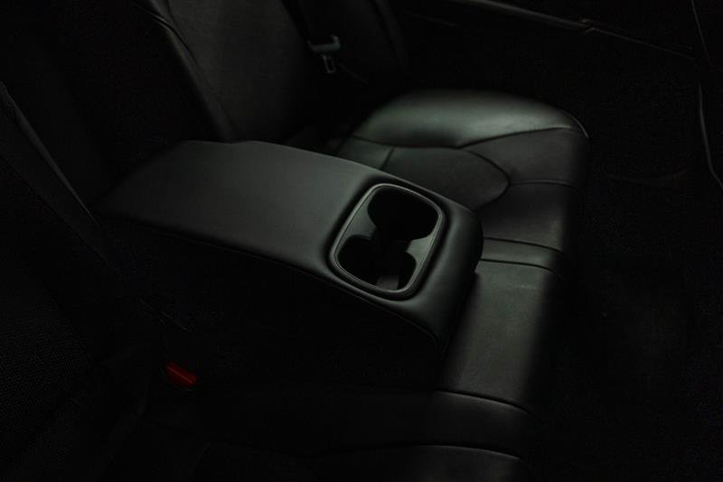 Used 2021 Toyota Camry XSE FWD image 12