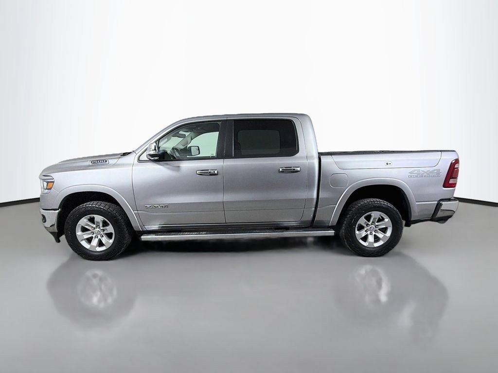 Used 2022 RAM 1500 Laramie AWD/4WD image 9