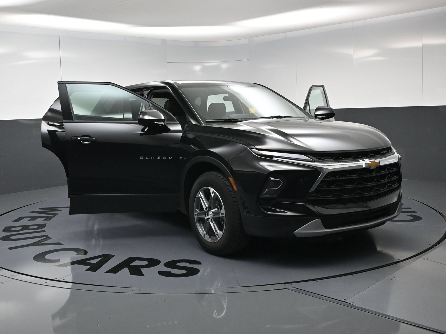 Used 2026 Chevrolet Blazer LT FWD image 24