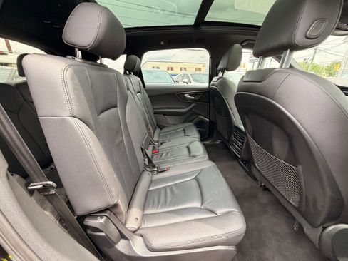 Used 2021 Audi Q7 2.0T Premium Plus w/ Premium Plus Package AWD/4WD image 29
