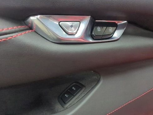 Used 2021 Chevrolet Corvette Stingray Coupe w/ Chrome Exterior Badge Package RWD image 11