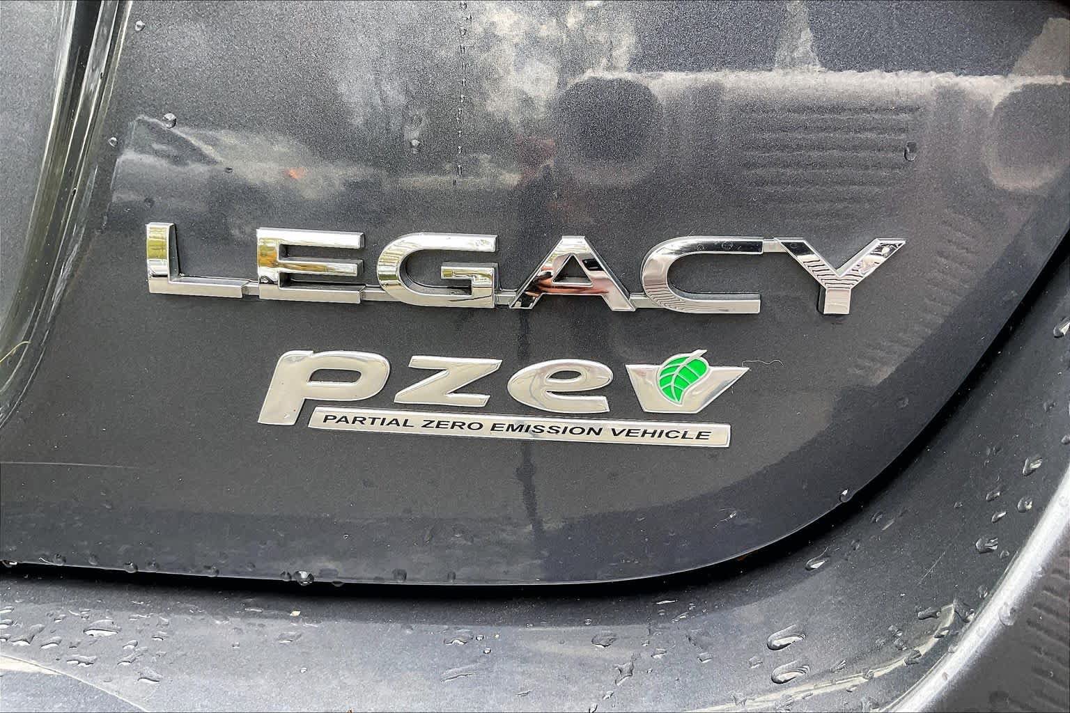 Used 2015 Subaru Legacy 2.5i AWD/4WD image 10