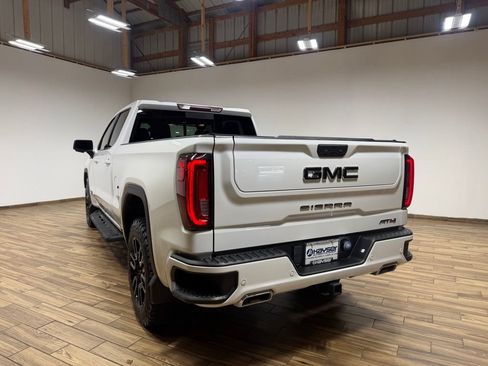 Used 2023 GMC Sierra 1500 AT4 w/ AT4 Preferred Package AWD/4WD image 10