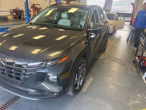 Used 2024 Hyundai Tucson Limited AWD/4WD image 4