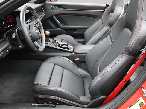 Certified 2026 Porsche 911 Carrera T RWD image 6