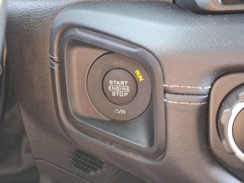 Used 2024 Jeep Wrangler Unlimited Rubicon AWD/4WD image 21