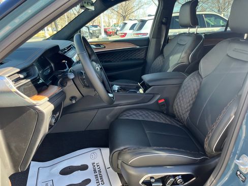 New 2026 Jeep Grand Cherokee L Summit w/ Obsidian Package AWD/4WD image 12