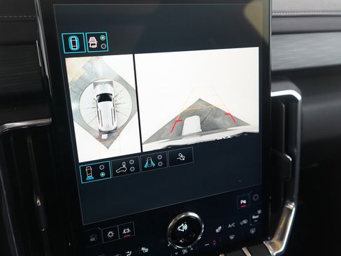 Used 2025 GMC Acadia Elevation w/ Elevation Premium Package image 28