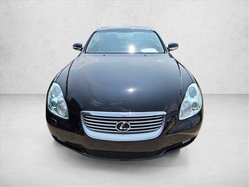 Used 2005 Lexus SC 430 Convertible RWD image 2