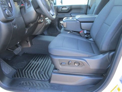 New 2026 Chevrolet Silverado 2500 Custom w/ Custom Value Package image 27