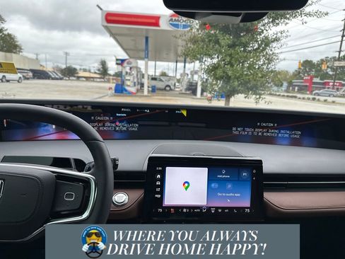 New 2026 Lincoln Nautilus Reserve image 7