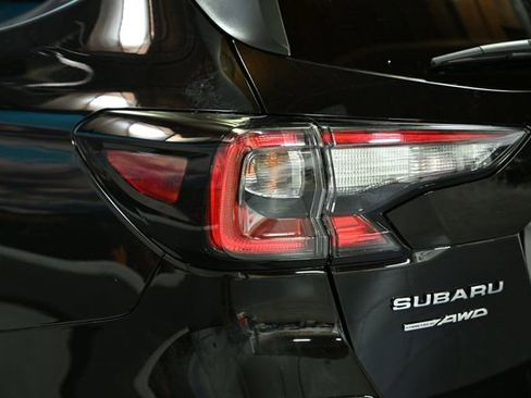 Used 2025 Subaru Outback Premium image 19