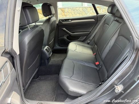 Used 2019 Volkswagen Arteon SE FWD image 8