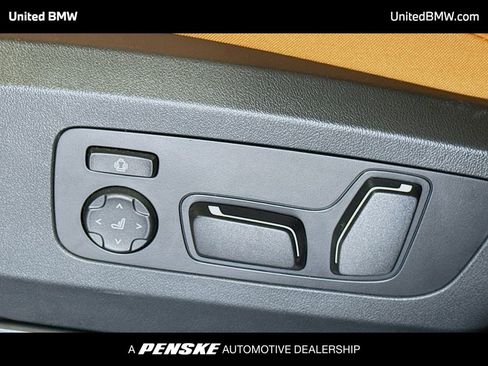 Used 2025 BMW X3 xDrive30i w/ Premium Package image 4