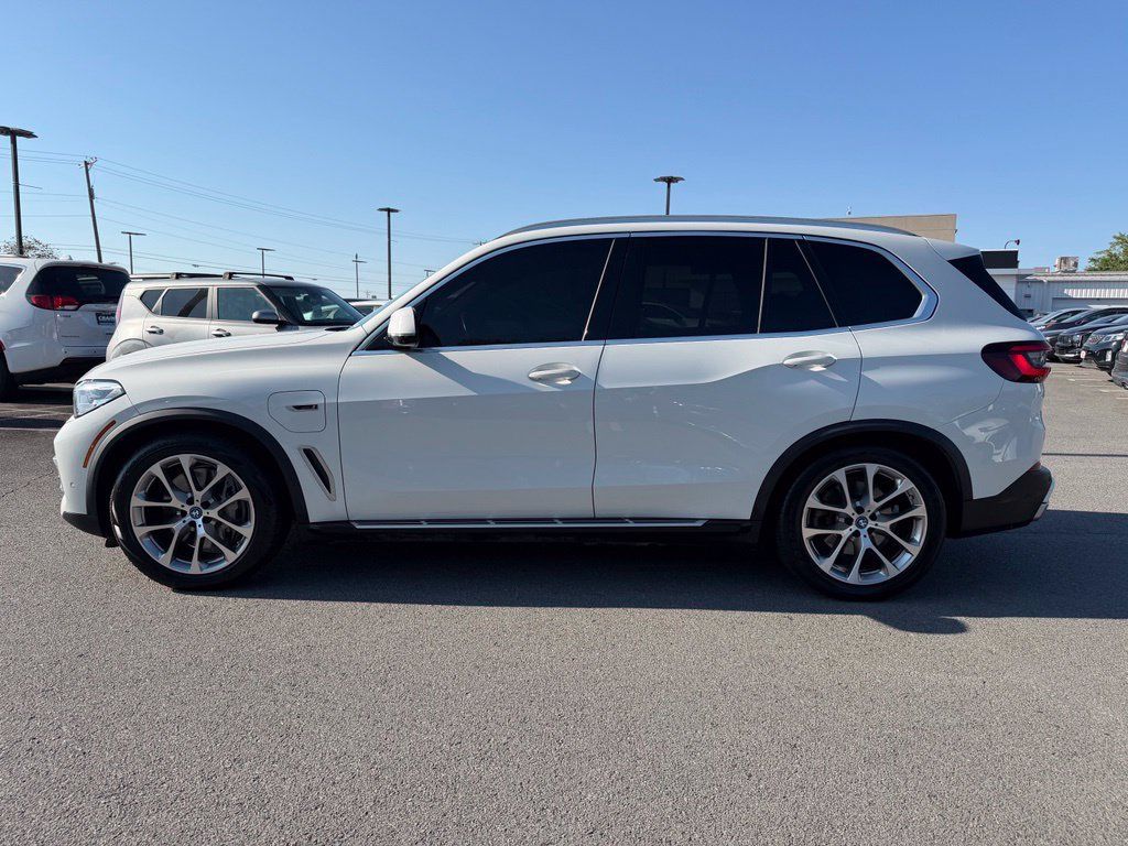 Used 2023 BMW X5 xDrive45e AWD/4WD image 4