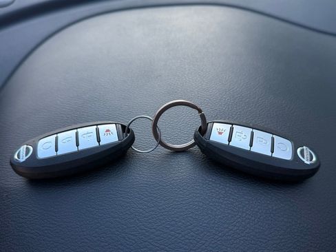 Used 2020 Nissan Kicks SV image 36